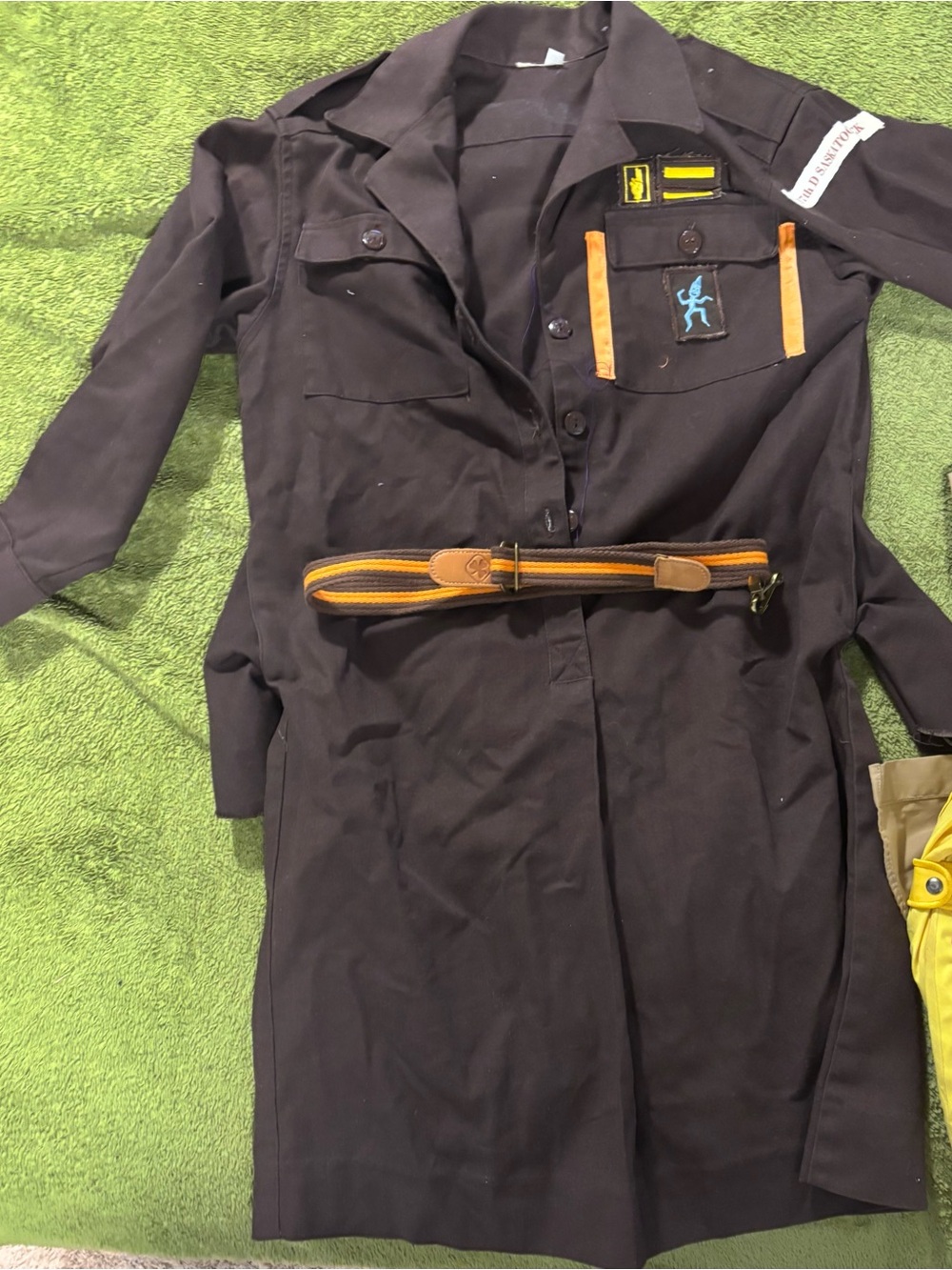 1970s or 80s Vintage Girl Scout Brownies brown uniform dress with belt size 10